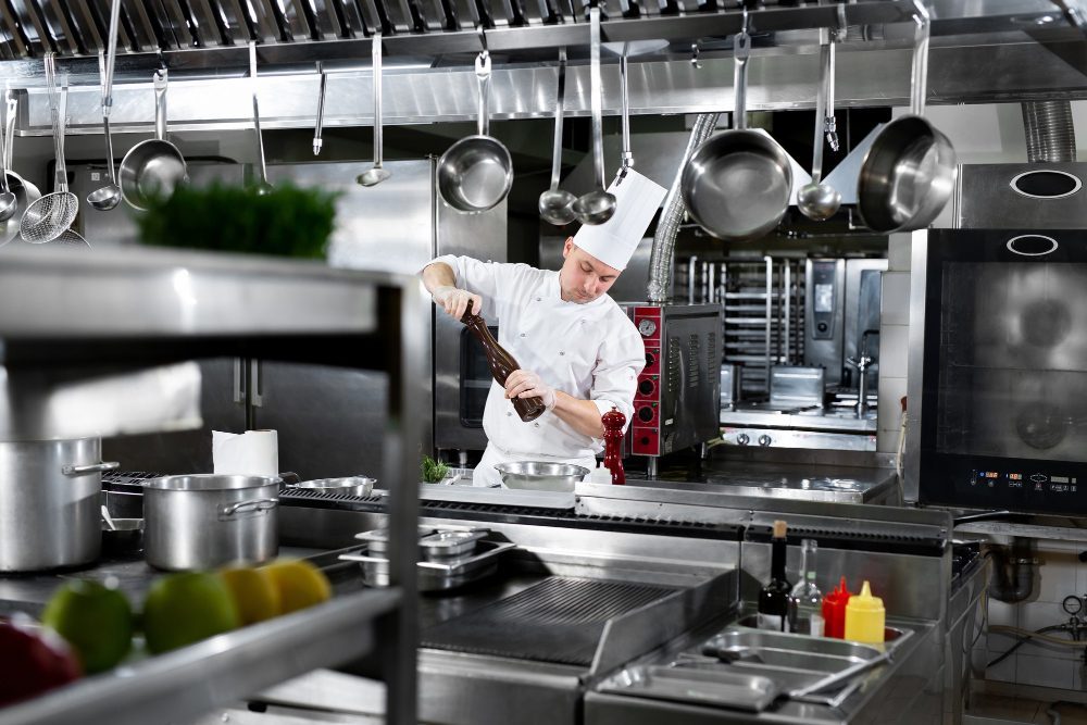 Patiseria Profesională Bine Organizată: De la Depozitare la Creație Culinară